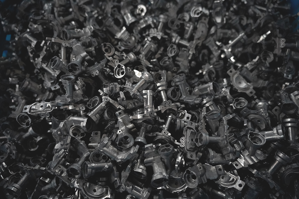 Improved Performance: The PWK carburetor is known for providing better throttle response and overall engine performance, helps to maximize fuel efficiency, ultimately saving you money on gas and extending the lifespan of your engine.
Wide Compatibility: The PWK carburetor is compatible with a wide range of makes and models, including Yamaha, Honda, Kawasaki, and Suzuki, as well as many off-brand dirt bikes and ATVs.