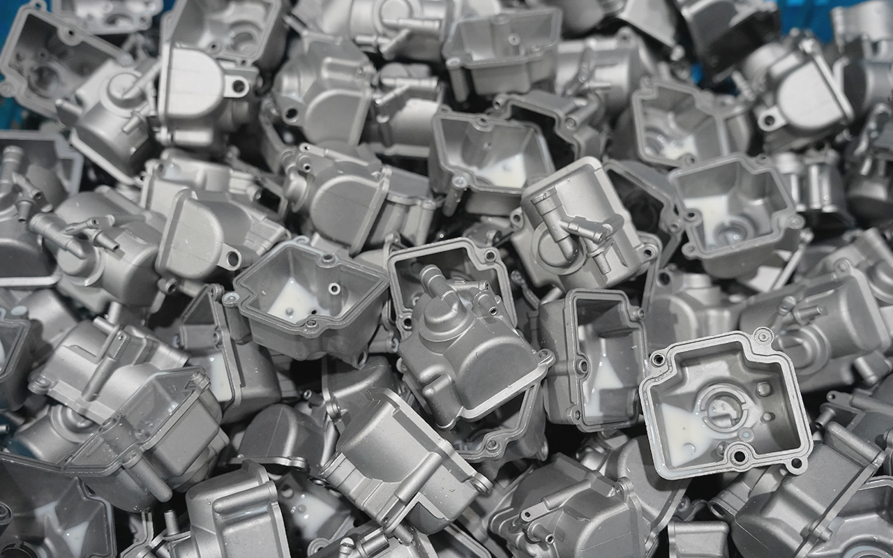 PWK Carburetor Fit for HONDA SUZUKI KAWASAKI YAMAHA KTM Dirt Bike MX Motocross Enduro Supermoto Off Road Motorcycle ATV Quad UTV Scooter Noted: 28mm fit on 75cc to 125cc engine， 30mm fit on 100cc to 160cc engine， 32mm fit on 125cc to 200cc engine， 33mm fit on 125cc to 200cc engine， 34mm fit on 125cc to 250cc engine， 35mm fit on 125cc to 300cc engine， 36mm fit on 125cc to 300cc engine， 38mm fit on 175cc to 300cc engine， 40mm fit on 200cc to 350cc engine 100% new and tested before shipment.No adjustment needed. Direct fit.Free Technicial Guidance. Please make sure our product fits your model before placing an order and don't hesitate to contact us if you have any issue.